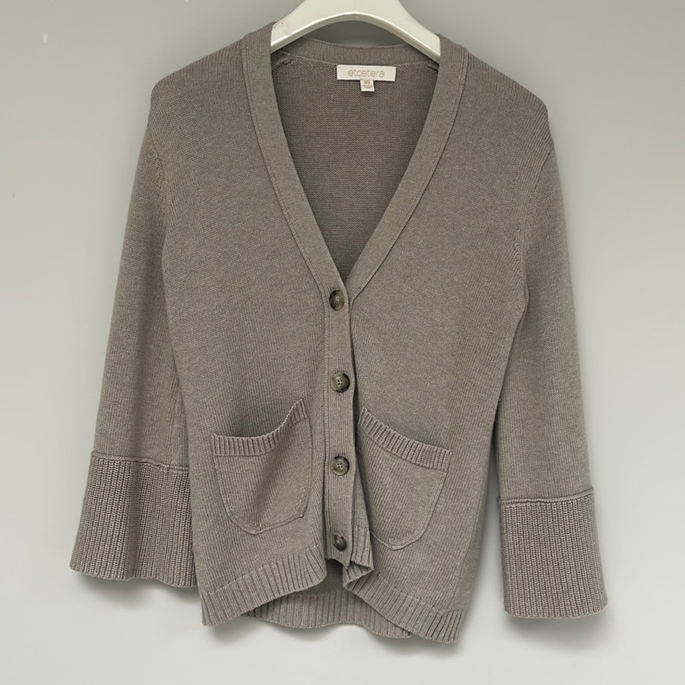 Womens XS cream cardigan